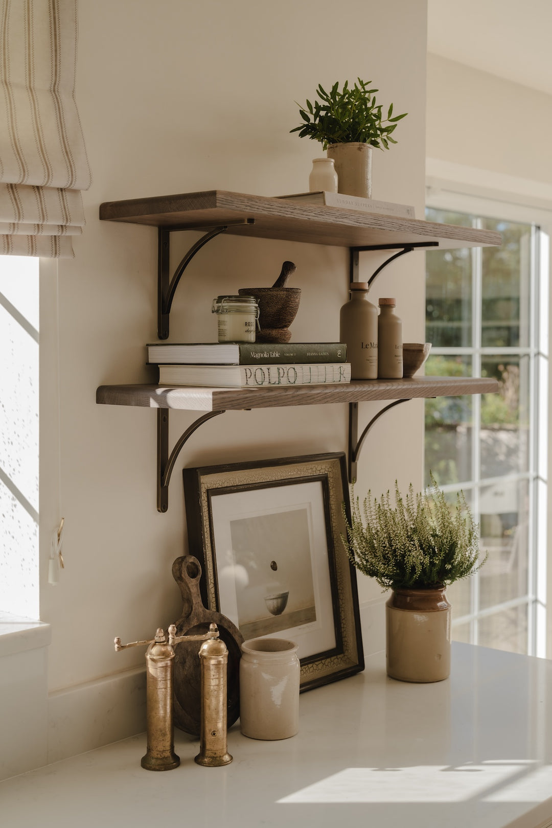 Handsworth Flush Mounted Shelf Bracket