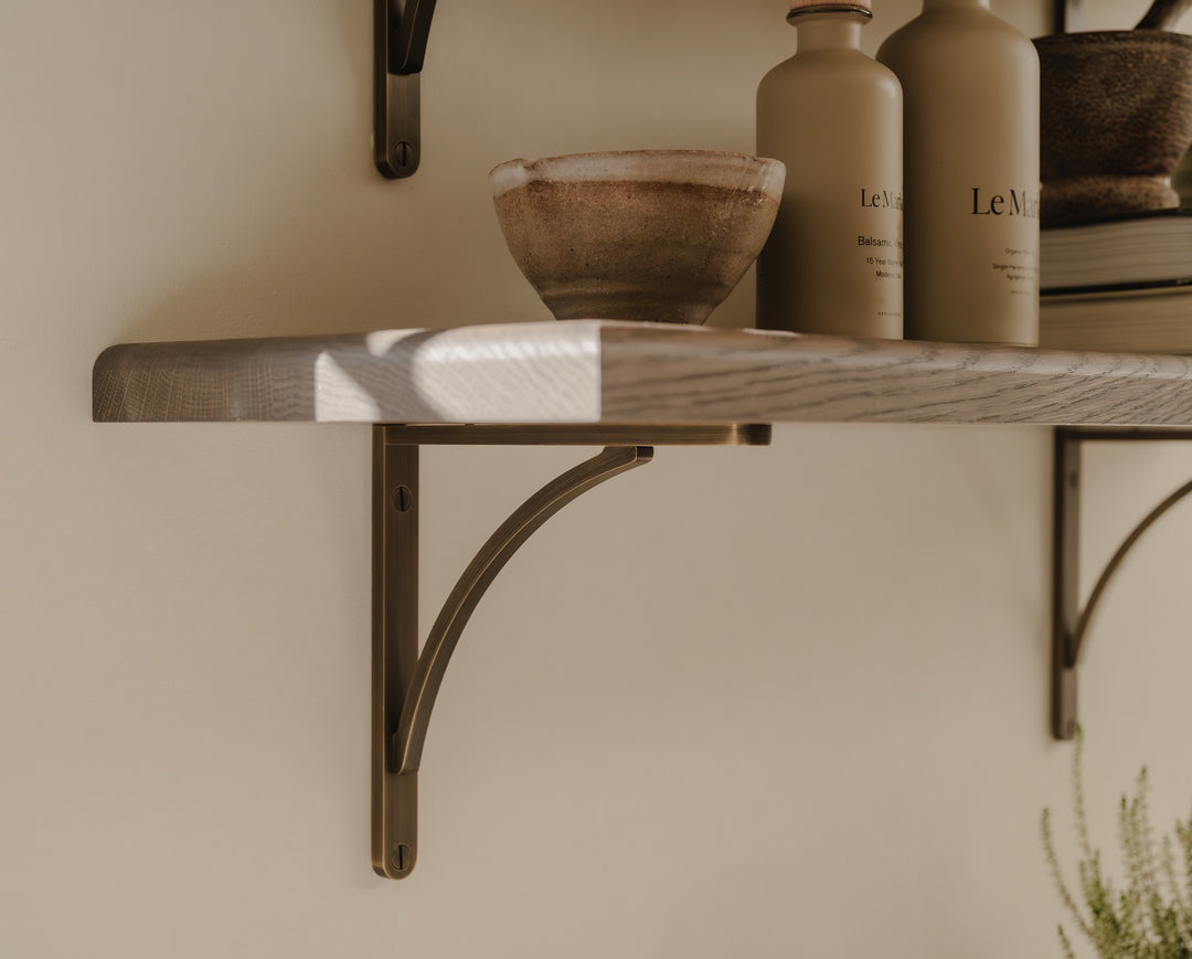 Handsworth Flush Mounted Shelf Bracket